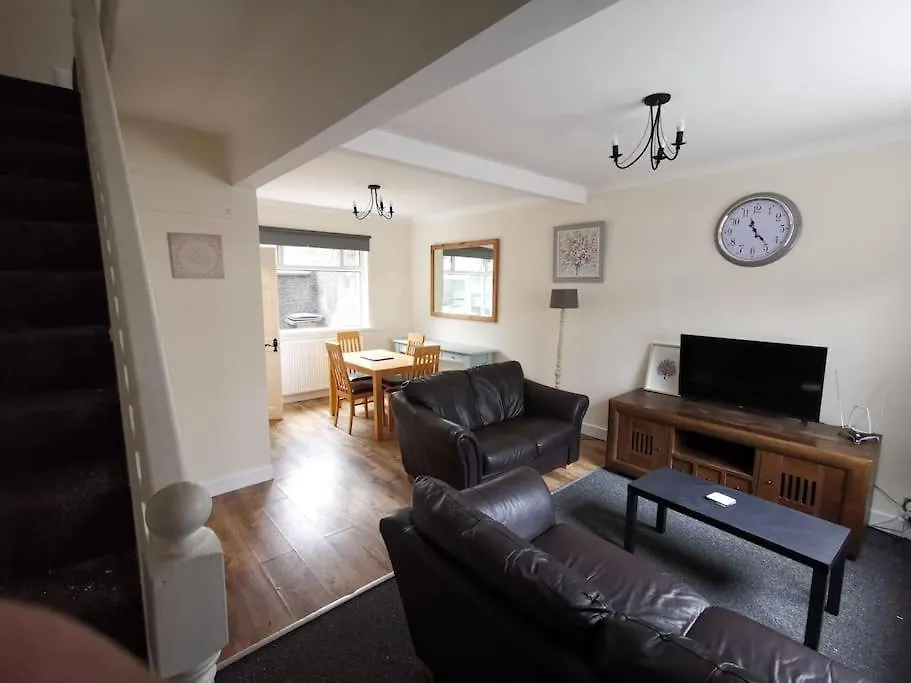 Semesterbostad House Near City Airport, Titanic Qtr & Sse Arena Belfast Storbritannien