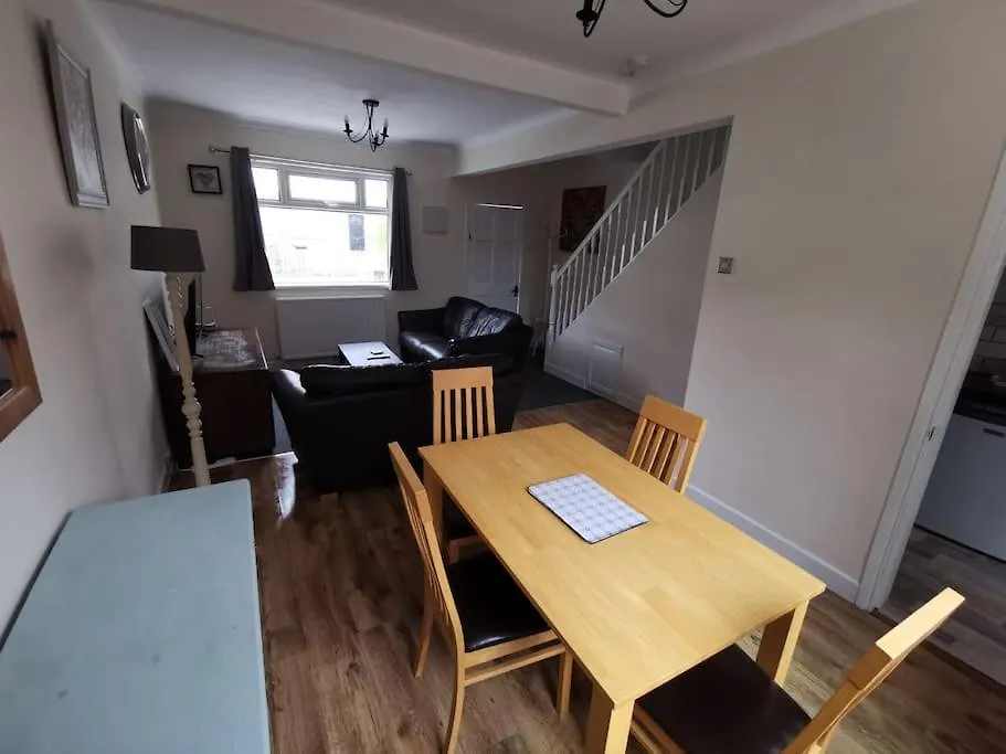 House Near City Airport, Titanic Qtr & Sse Arena Belfast Storbritannien